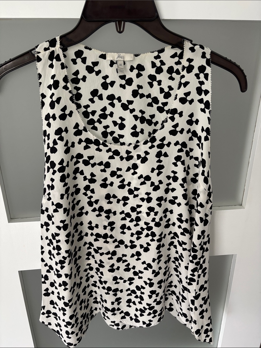 Joie Black & White Printed Sleeveless Camisole